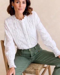 Chemise brodée blanche