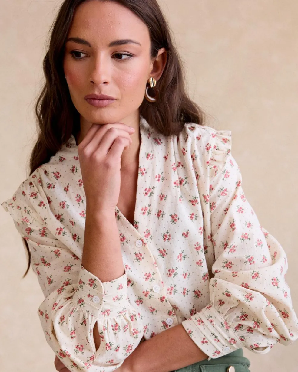 Chemise à fleurs runiques